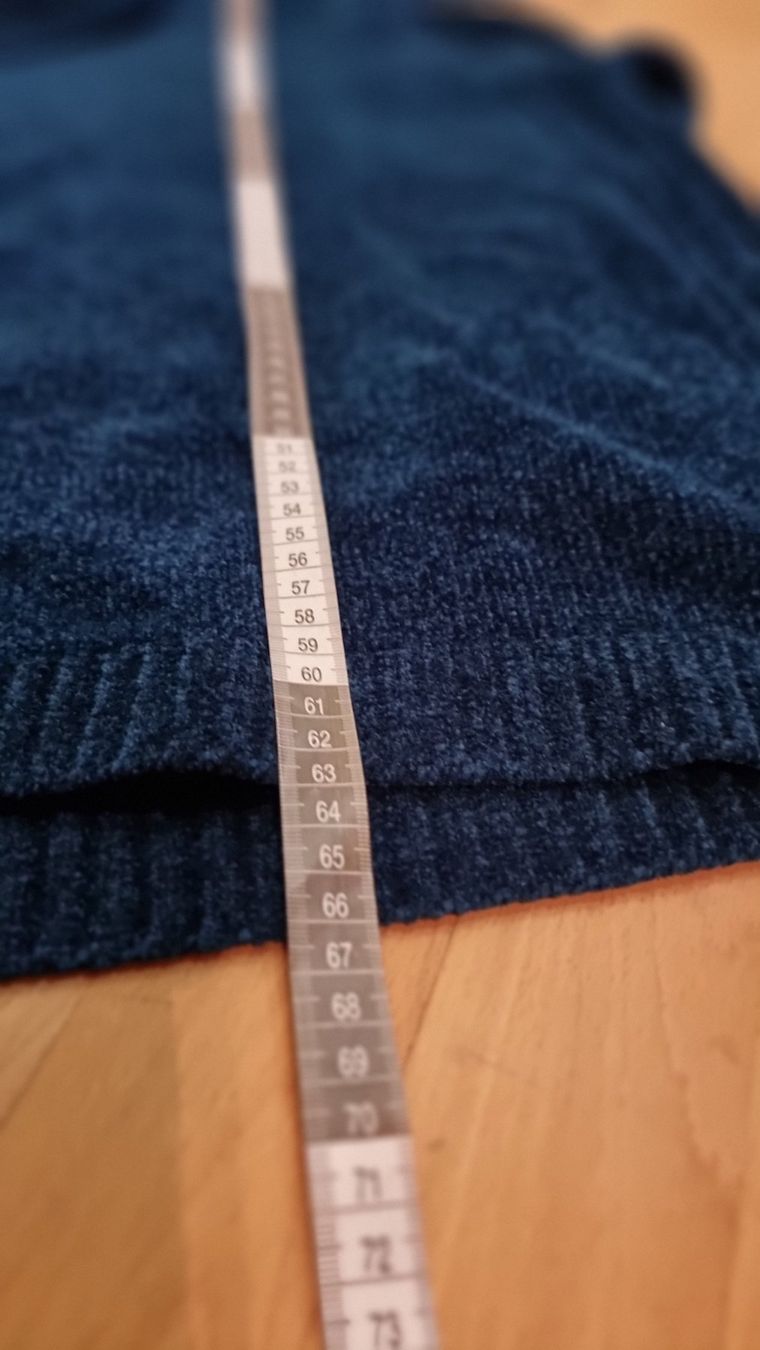 Pullover & Sweatshirts: Kuscheliger Winterpullover, Blau Gr. 40-L – Gebraucht aus Wald ZH von CapLux 6