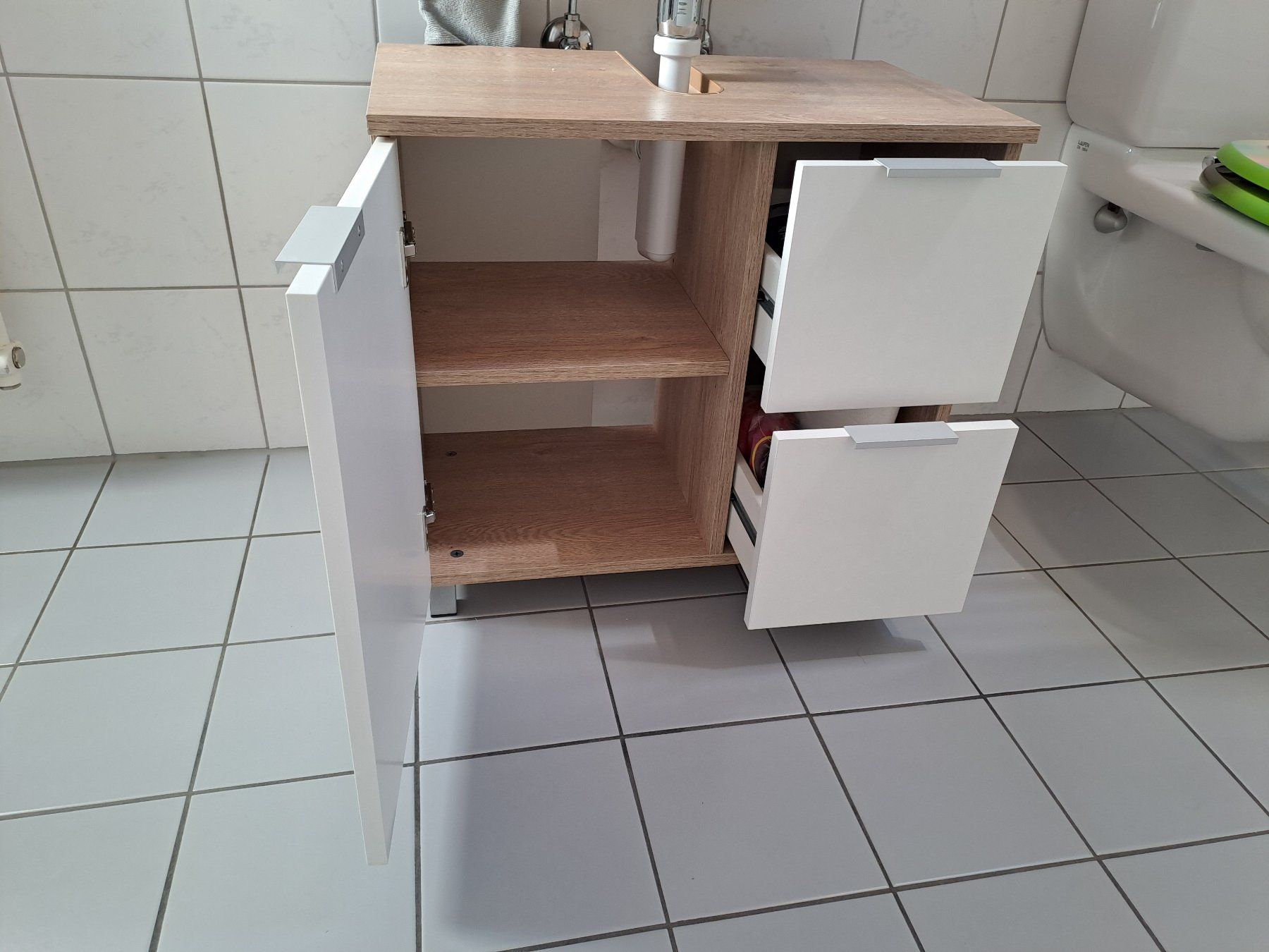 Mobili per bagno: Badezimmermöbel / Lavaboy – Usato da Gelterkinden venduto da Zwetschgenbaum 3
