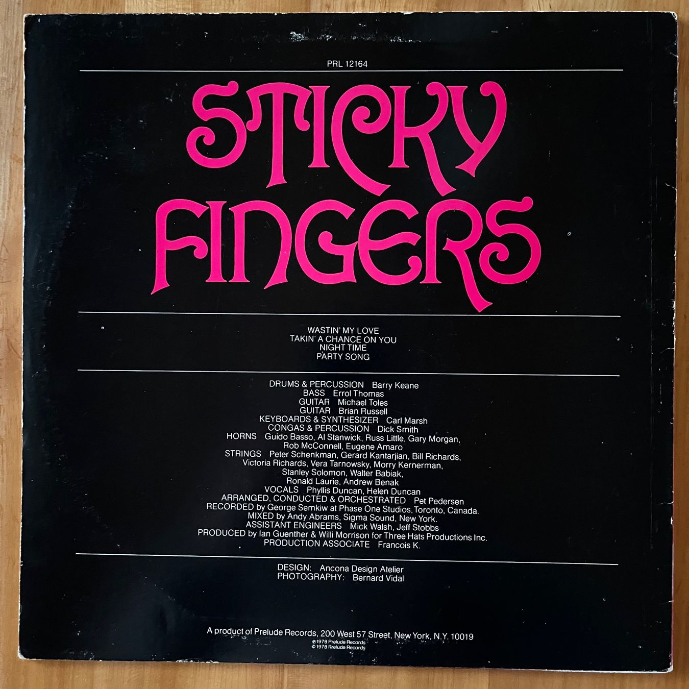 Dischi in vinile: STICKY FINGERS - LP – Usato da dachsen venduto da oheio 1