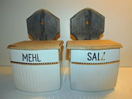 Neue Fundschätze Mehl u Salz  Porzellan Wanddosen   2 antik