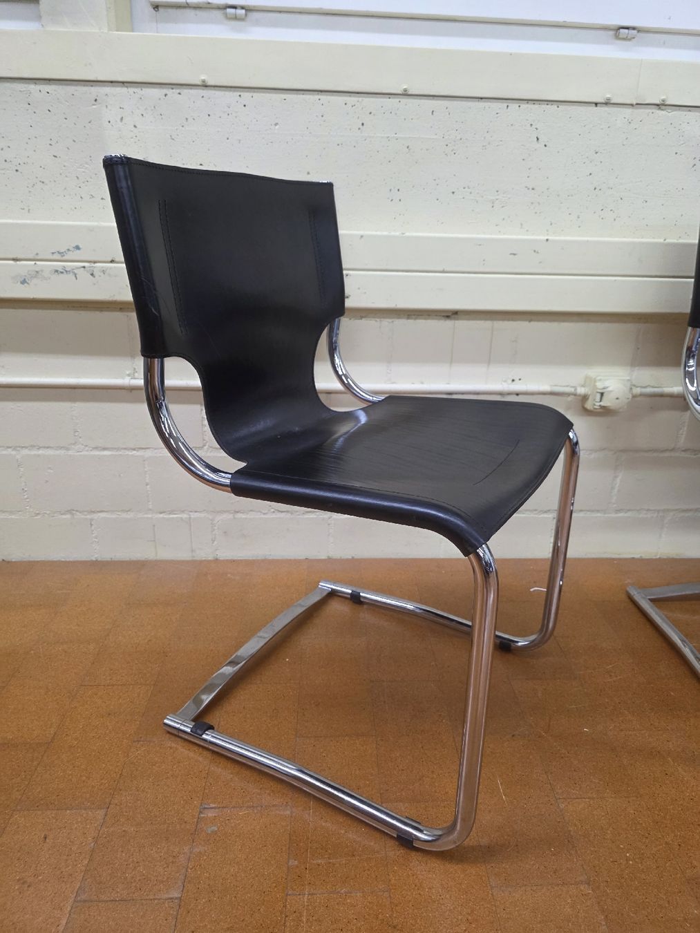 Arco Chaises: 4er Set Carlo Bartoli 920 Stühle - Freischwinger Arco – D'occasion à Lichtensteig par UsedINStore 3