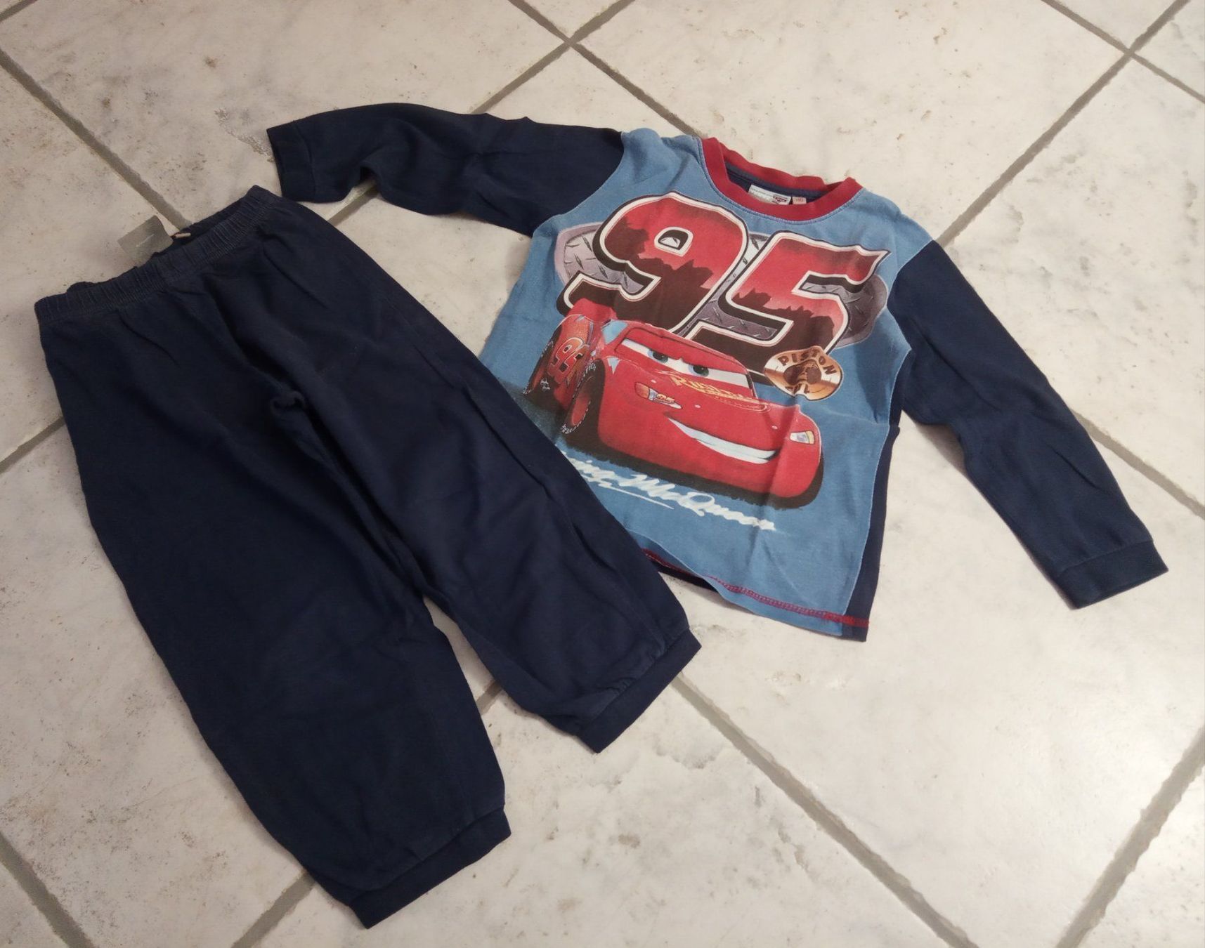 Lotti & Set di vestiti: Kleiderpaket Jungen Größe 110 – Usato da Chur venduto da Rodanisa 5