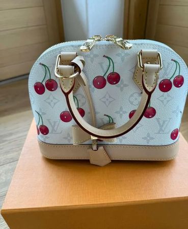 Louis Vuitton Alma BB Murakami Collection, weiss