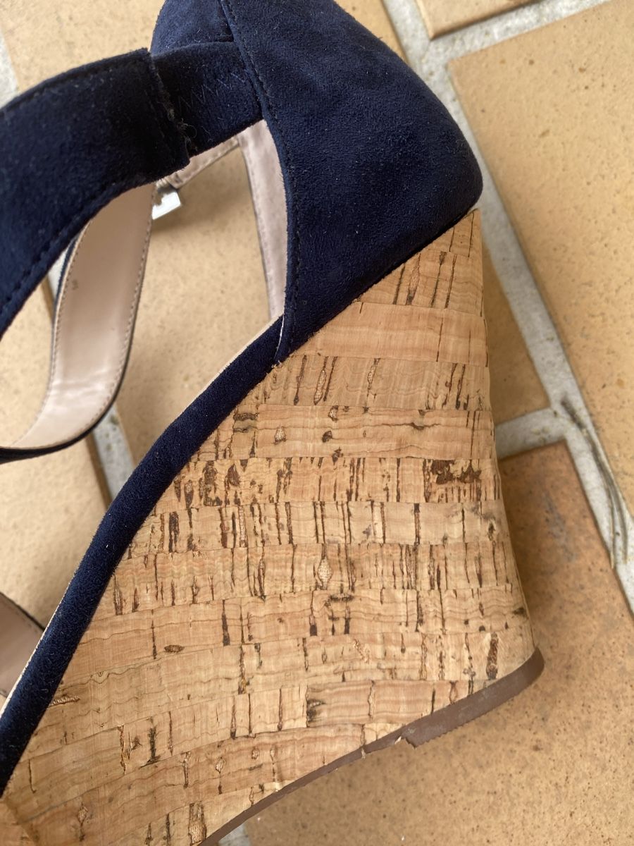 Damenschuhe: Navy wedge sandals heels – Gebraucht aus St-Cergue von noabzz 2