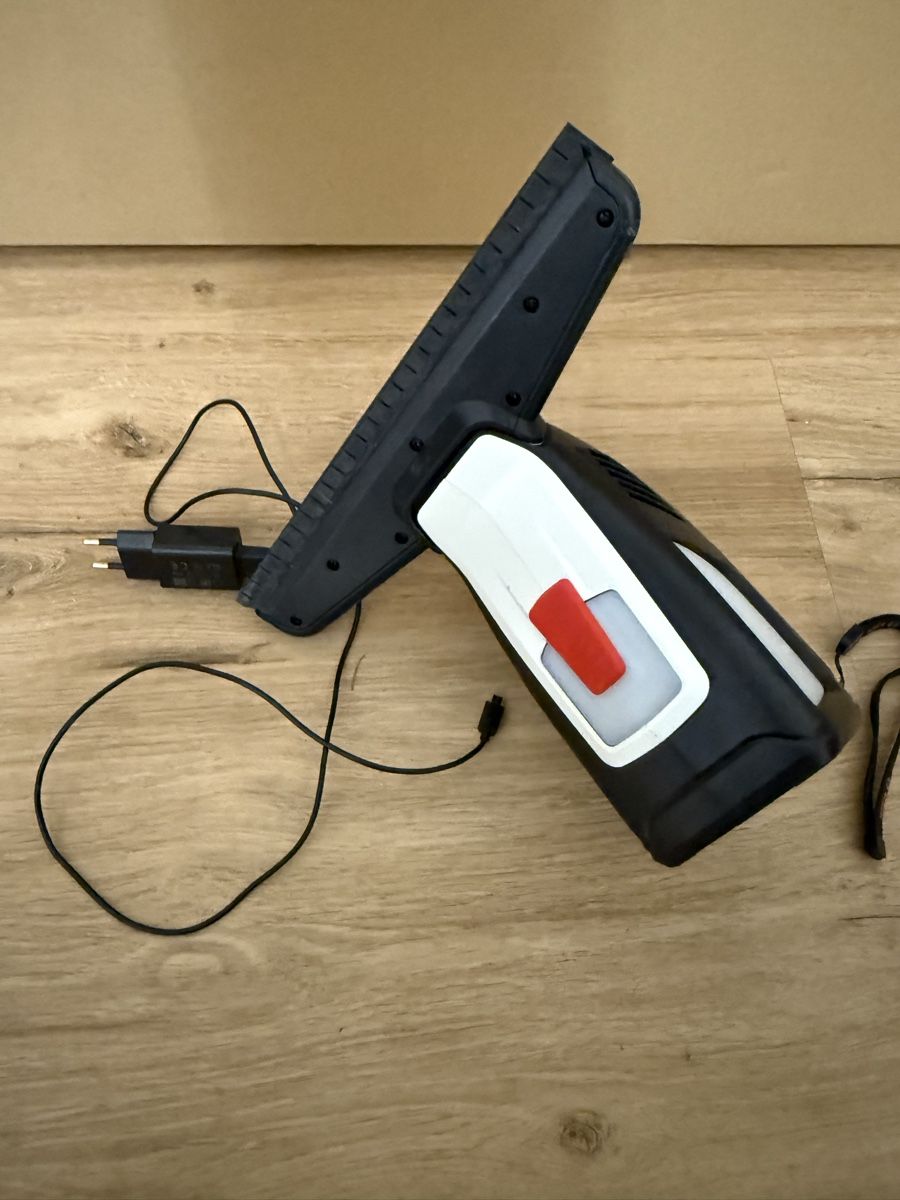 Bosch Altro per la casa: Bosch Fenstersauger – Usato da Kölliken venduto da Vivii01 1