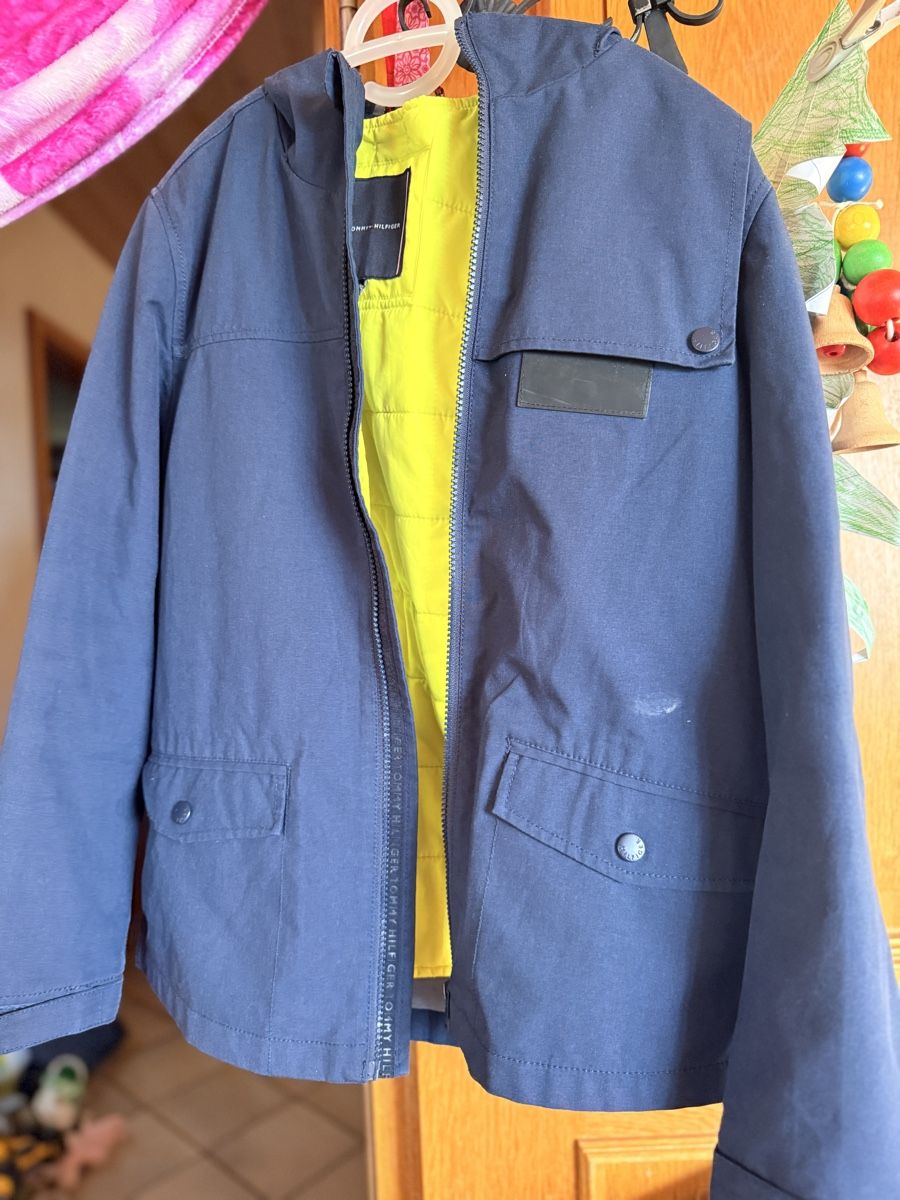 Jacken & Mäntel: Tommy Hilfiger Jacke – Gebraucht aus Amlikon-Bissegg von Flowers_Blossom