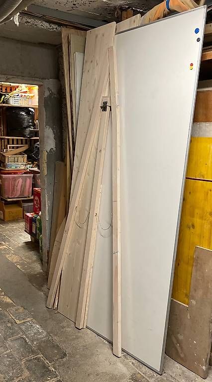Lavagne: Whiteboard 1.2m x 2.4m – Usato da Dübendorf venduto da Gokula