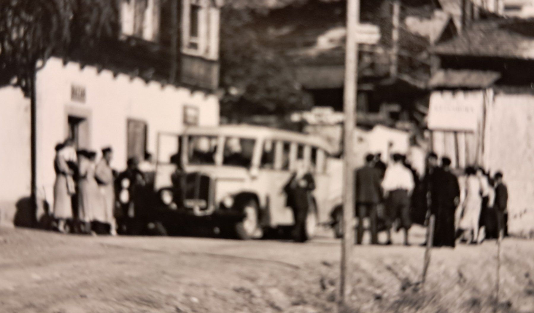 Cartoline postali: ST. LUC 1951 - SAURER POSTAUTO - OLDTIMER - ANIMIERT – Usato da Ponto Valentino venduto da giorgia06 1