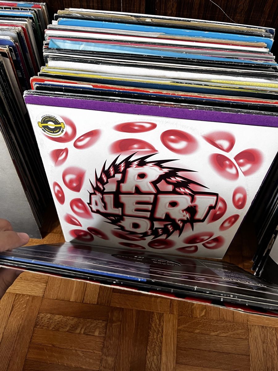 Dischi in vinile: 215+ techno / Hardtrance vinyles  – Difettoso da Lausanne venduto da ant_68z8 3