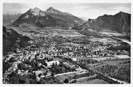 Bad Ragaz (SG) – Luftaufnahme mit Gonzen und Alvier