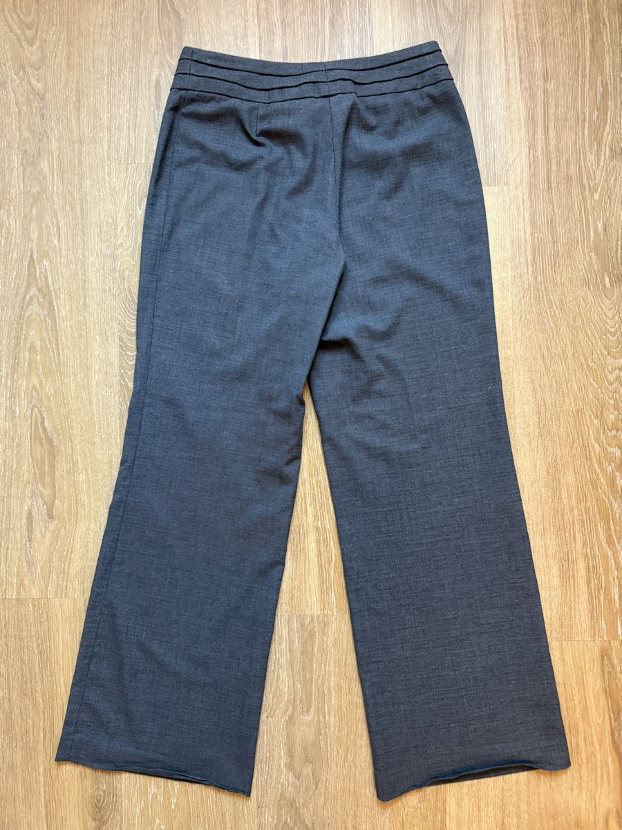 H&M Pantaloni: Pantalon classique gris H&M, t.38/M – Usato da Tavannes venduto da Thriftshop 1
