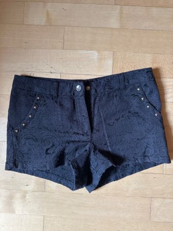 Schicke, kurze Hose mit Muster, ideal für den Sommer!