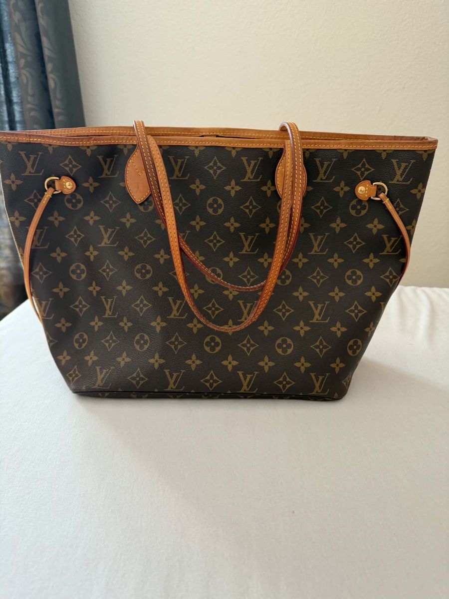 Louis Vuitton Sacs femmes: Louis Vuitton MM  – D'occasion à Meggen par Supa1991
