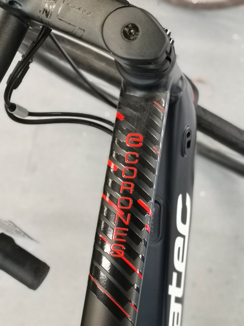 Corratec Biciclette: SCHOCKPREIS E-Road Velo CORRATEC E-Corones Elite 56cm – Nuovo (secondo la descrizione) da Bellinzona venduto da MISTER.BIKE 3
