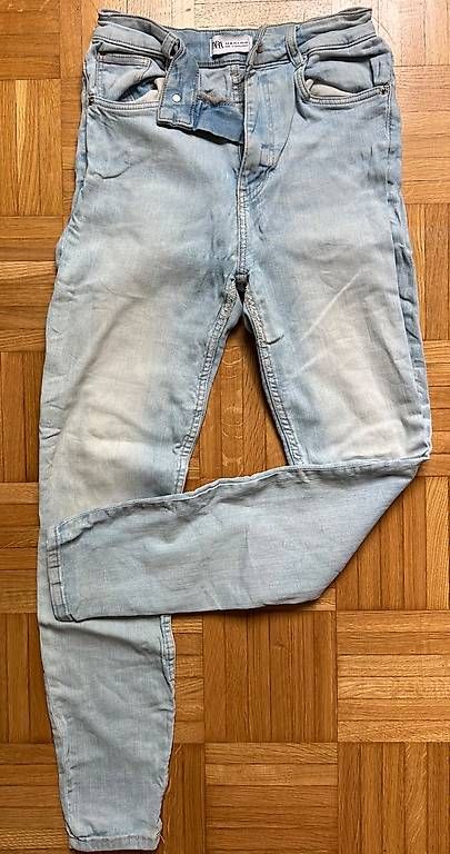 Zara Jeans: Zara Jeans – D'occasion à Zürich par abiiStore