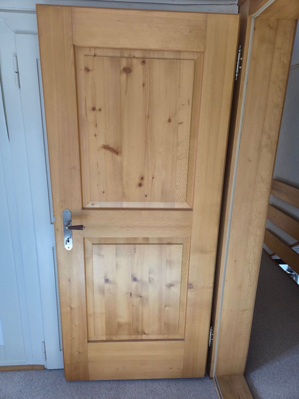 Porte: Holztüre mit Vintage Klinke – Usato da Bassersdorf venduto da Ubrunu 1