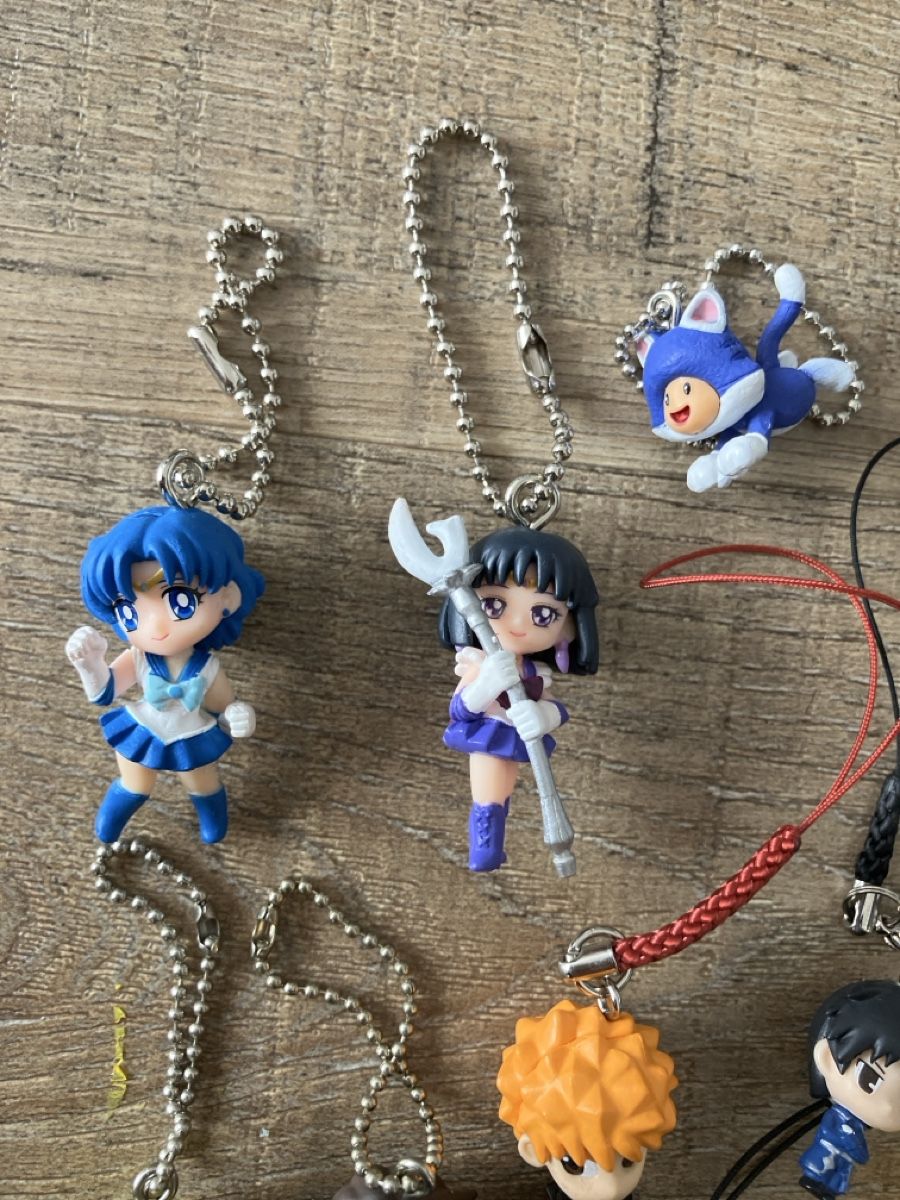 Figuren: Diverse Manga und Anime Anhänger – Gebraucht aus Balsthal von Diviko 1