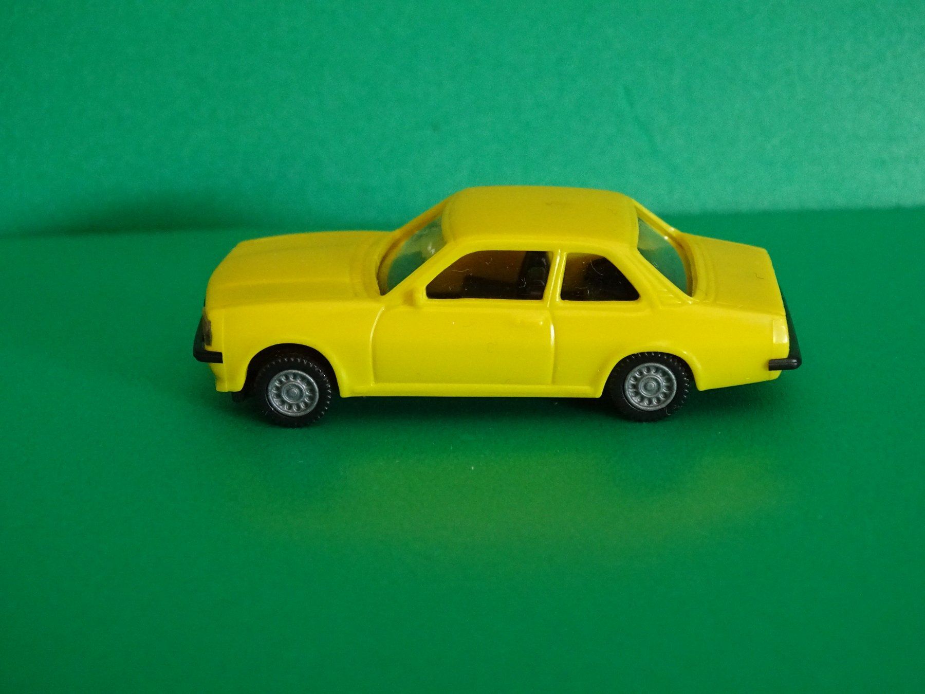 Opel Modellini d'auto: Opel Ascona von Euromodel 1/87 – Nuovo (secondo la descrizione) da Bretzwil venduto da Meex 2