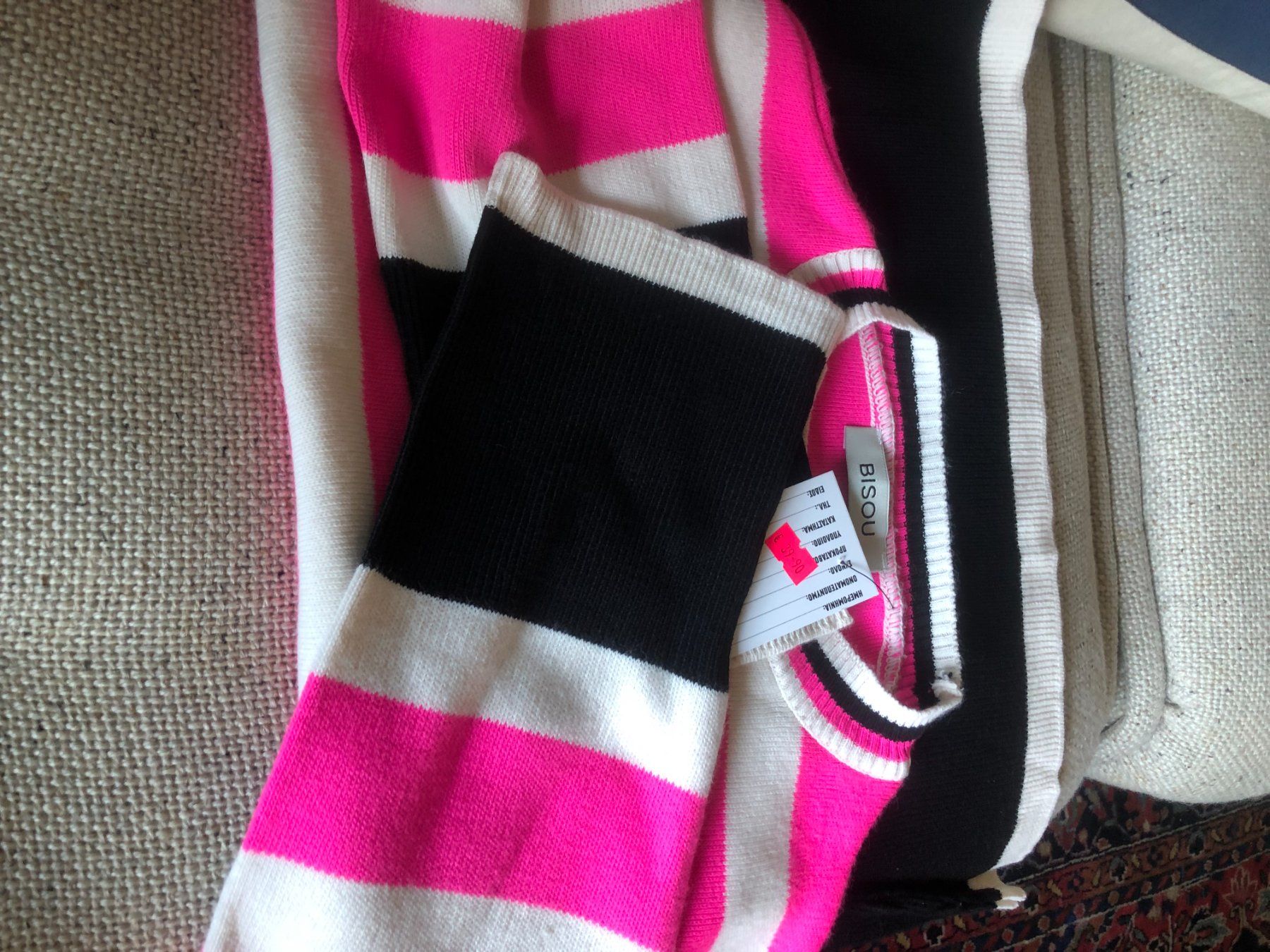 Pullover & Sweatshirts: Neuer Pullover in Gr. S mit Etikett – Neu und originalverpackt aus Duggingen von osere