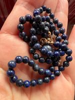 Echte Schöne Kette aus Lapislazuli.