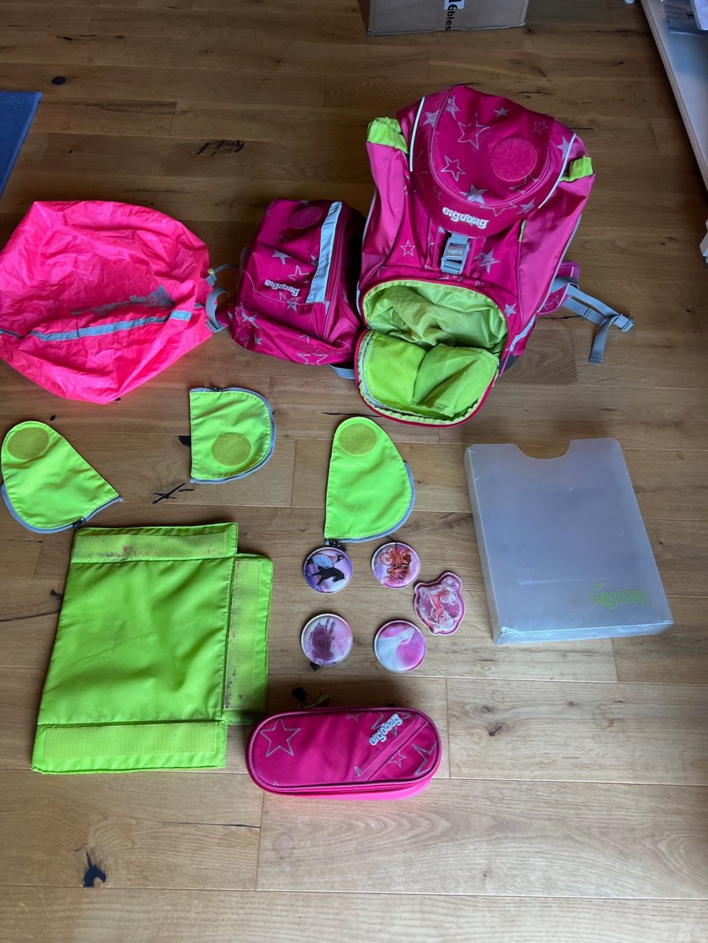 Ergobag Kindertaschen: Ergobag Set – Gebraucht aus Hauptwil von Johne0 1