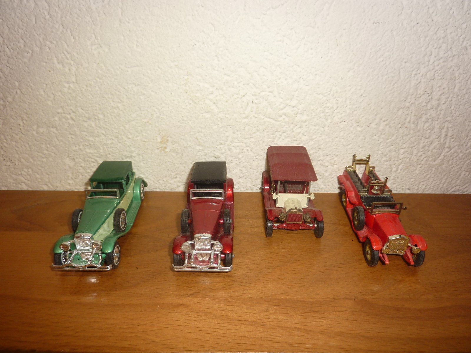 Matchbox Modellini d'auto: Matchbox Models of Yesteryear, 4 Oldtimer 1970er – Usato da Hochfelden venduto da swissice 1