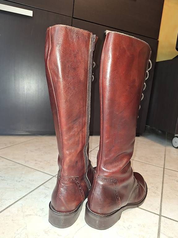 Damenschuhe: STIVALI VERO CUOIO COME NUOVI – Gebraucht aus Stabio von gia_x56y 2