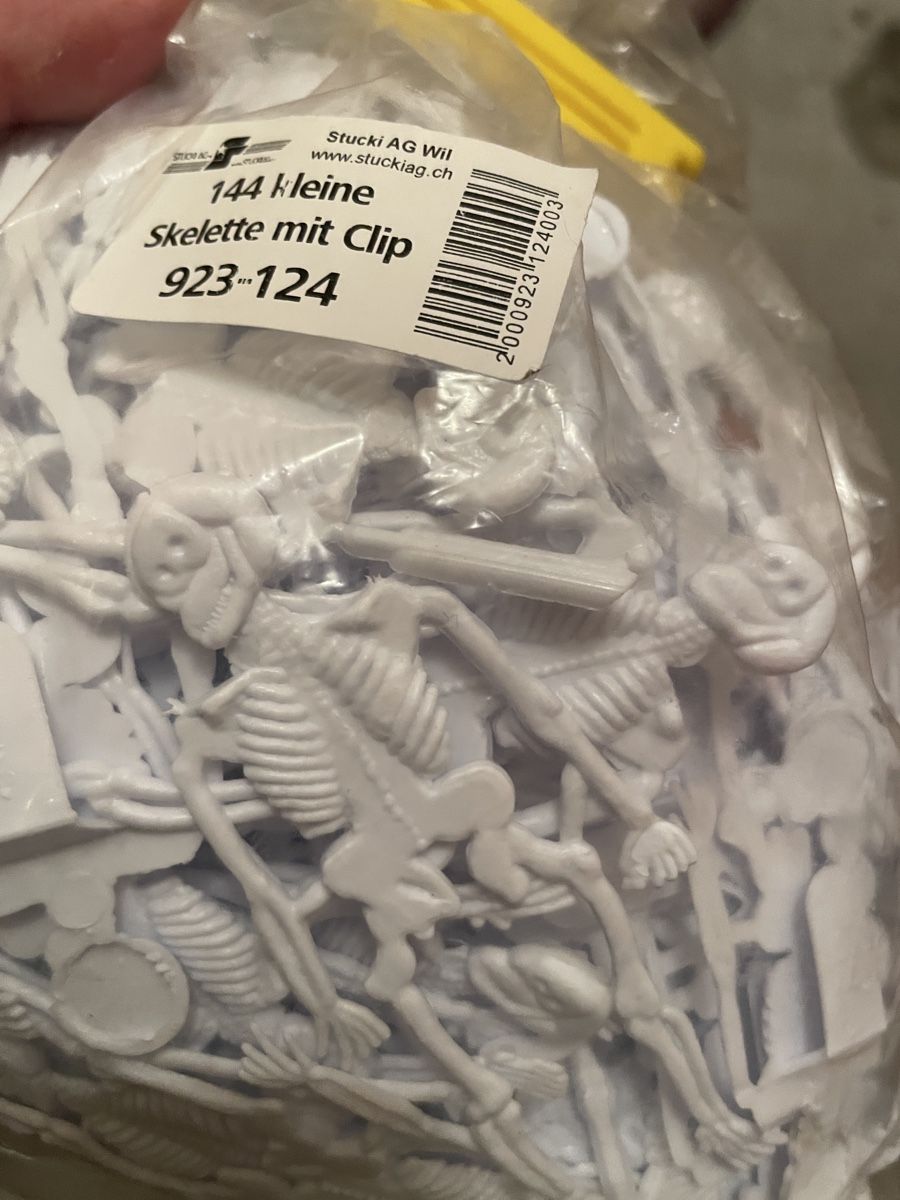 Tutte le decorazioni: Halloween Deko Set – Usato da Luzern venduto da Fledermaus82 6