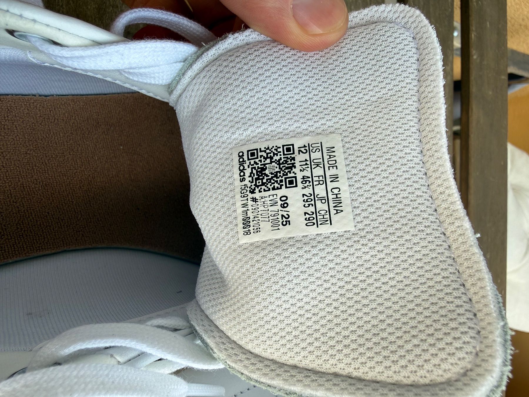 Adidas Scarpe da uomo: Golfschuhe Adidas Stan Smith 46 2/3 einmal gebraucht – Usato da Zürich venduto da sve_5b75 3