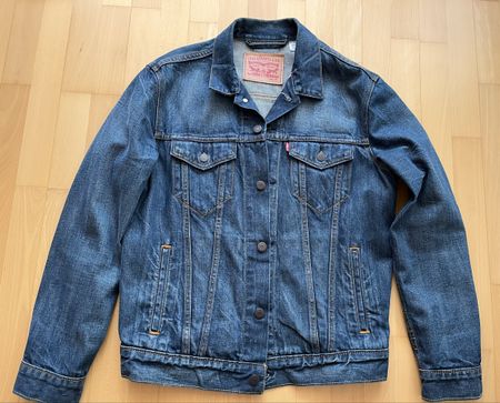 Levi's Denim Jacket - Classic Trucker Style, Size M, Blue