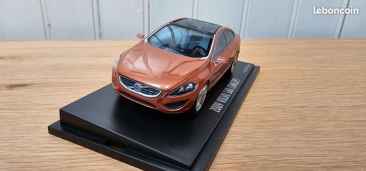 Volvo Modellini d'auto: Volvo S60 Concept (2009) – Nuovo e nell'imballaggio originale da Flawil venduto da Imperiosud 1