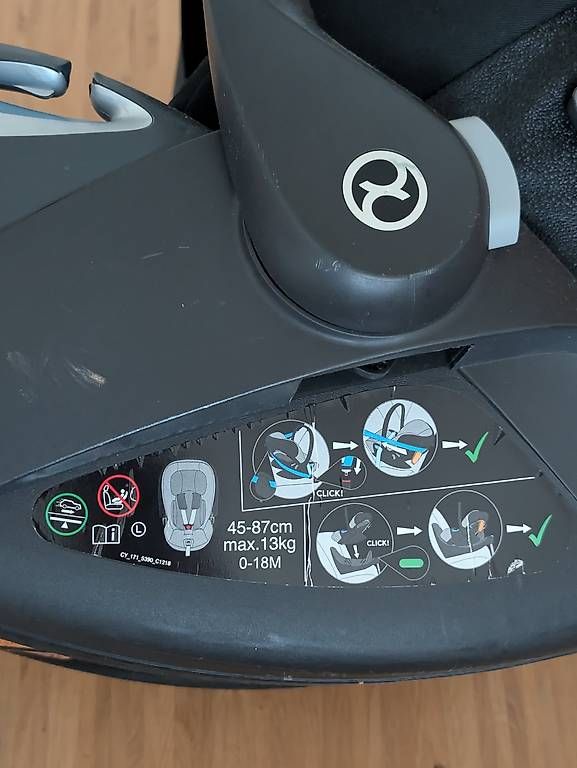 Seggiolini per auto: Cybex Cloud Z i-Size incl. Base Z Station – Usato da Zürich venduto da esajussila2 2