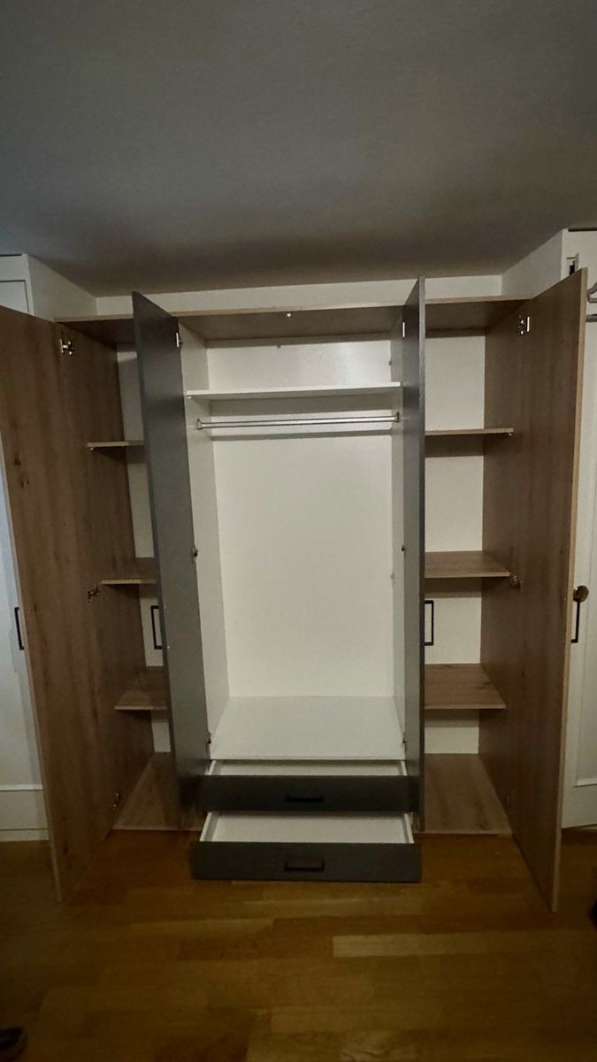 Armadi: Kleiderschrank mit viel Platz – Usato da Zürich venduto da kidcreme01 1