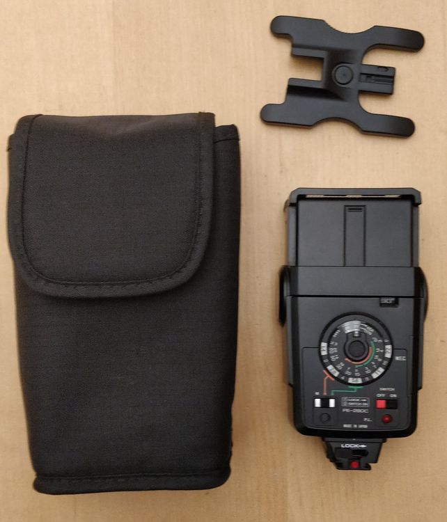 PANASONIC PE-20S FLASH Électronique Noir Près De MINT Pour Appareil Photo EUR 118,24 - FR
