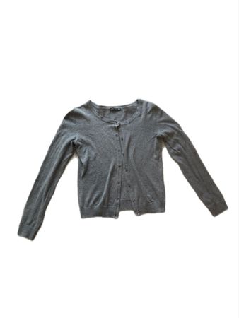 Graue Langarmjacke 