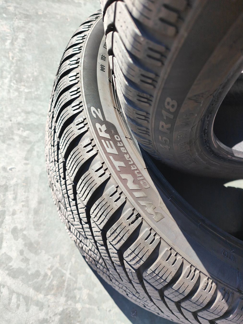 Pirelli Pneumatici & Ruote complete: 225/45 R18 Winterreifen – Usato da Oberengstringen venduto da Reifen-Lagerverkauf 2