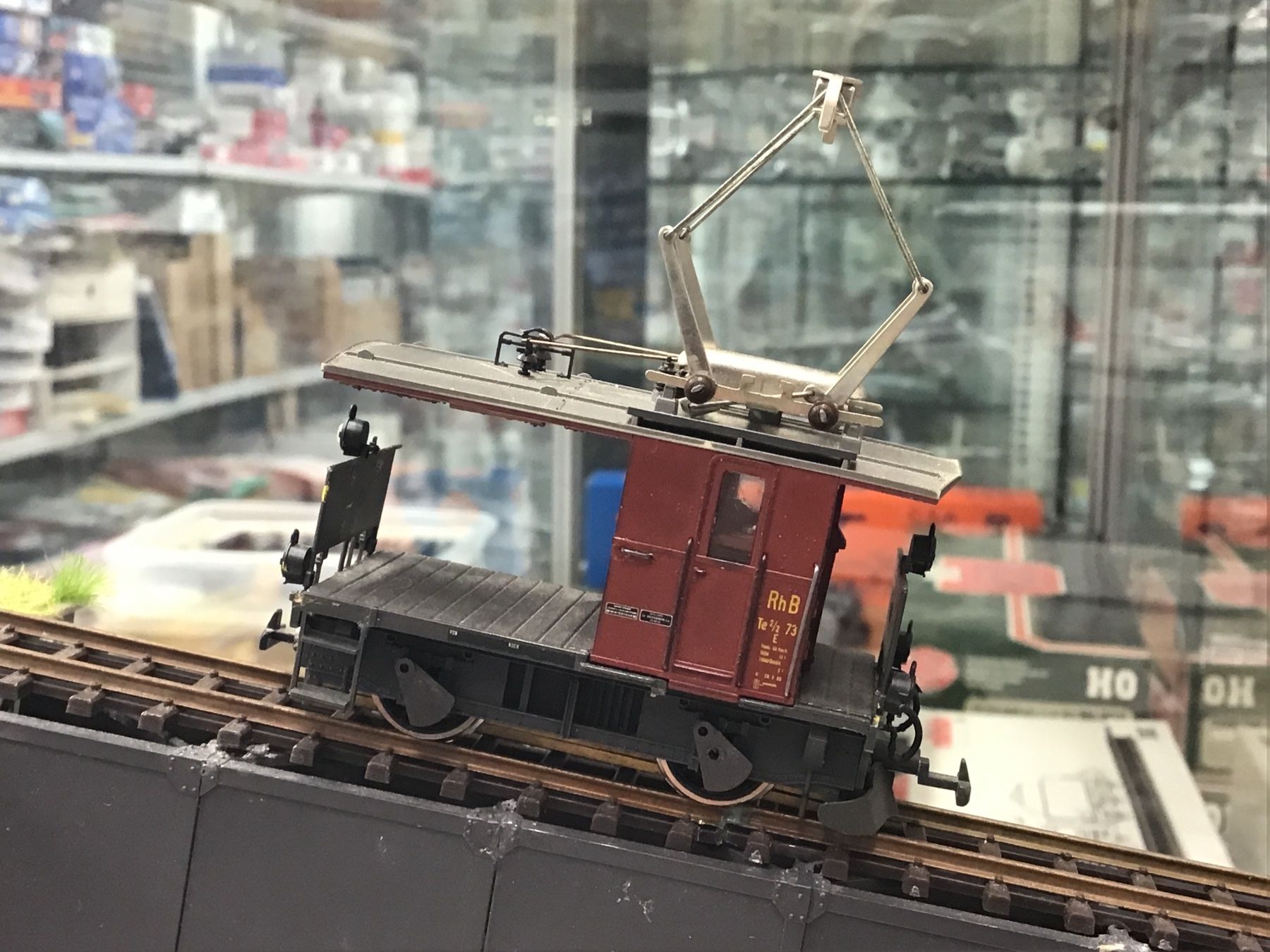 Bemo Modellini di ferrovie: BEMO Rangiertraktor Teig 77 – Usato da Männedorf venduto da Modelle-aller-Art