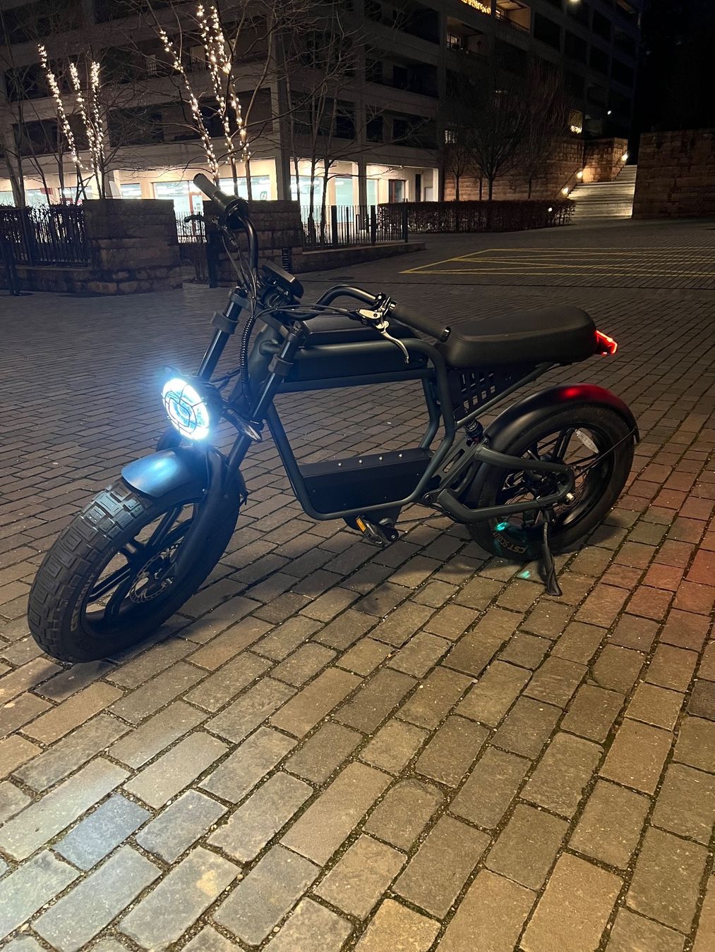 Mofas: Elektro Scooter / Roller - 35 Km/h – Neu (gemäss Beschreibung) aus Ebmatingen von  1