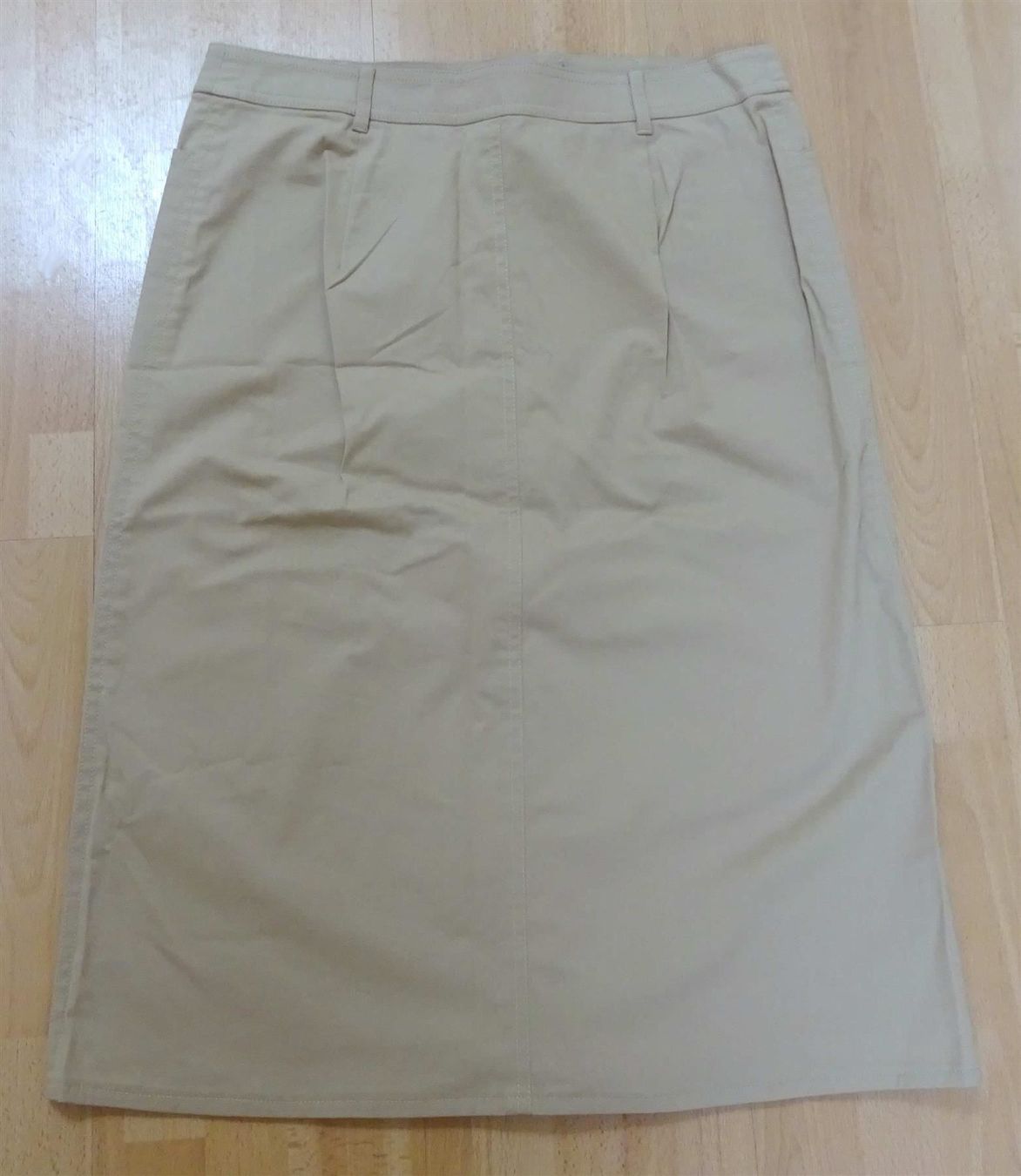 Bogner Röcke: Bogner - Jupe / Rock - beige - Grösse 40 – Gebraucht aus Zofingen von Justizia_01 1