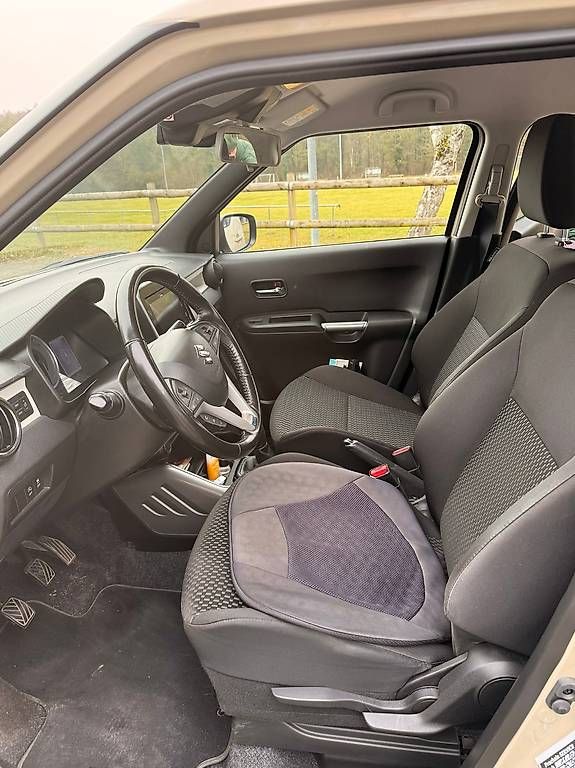 Autos: Suzuki Ignis 1.2 Compact+ Hybrid 4x4 – Gebraucht aus Langenthal von Goergens10 3