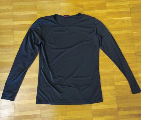 Herren Shirt ZRCE langarm Grösse M guter Zustand, 2 Stück