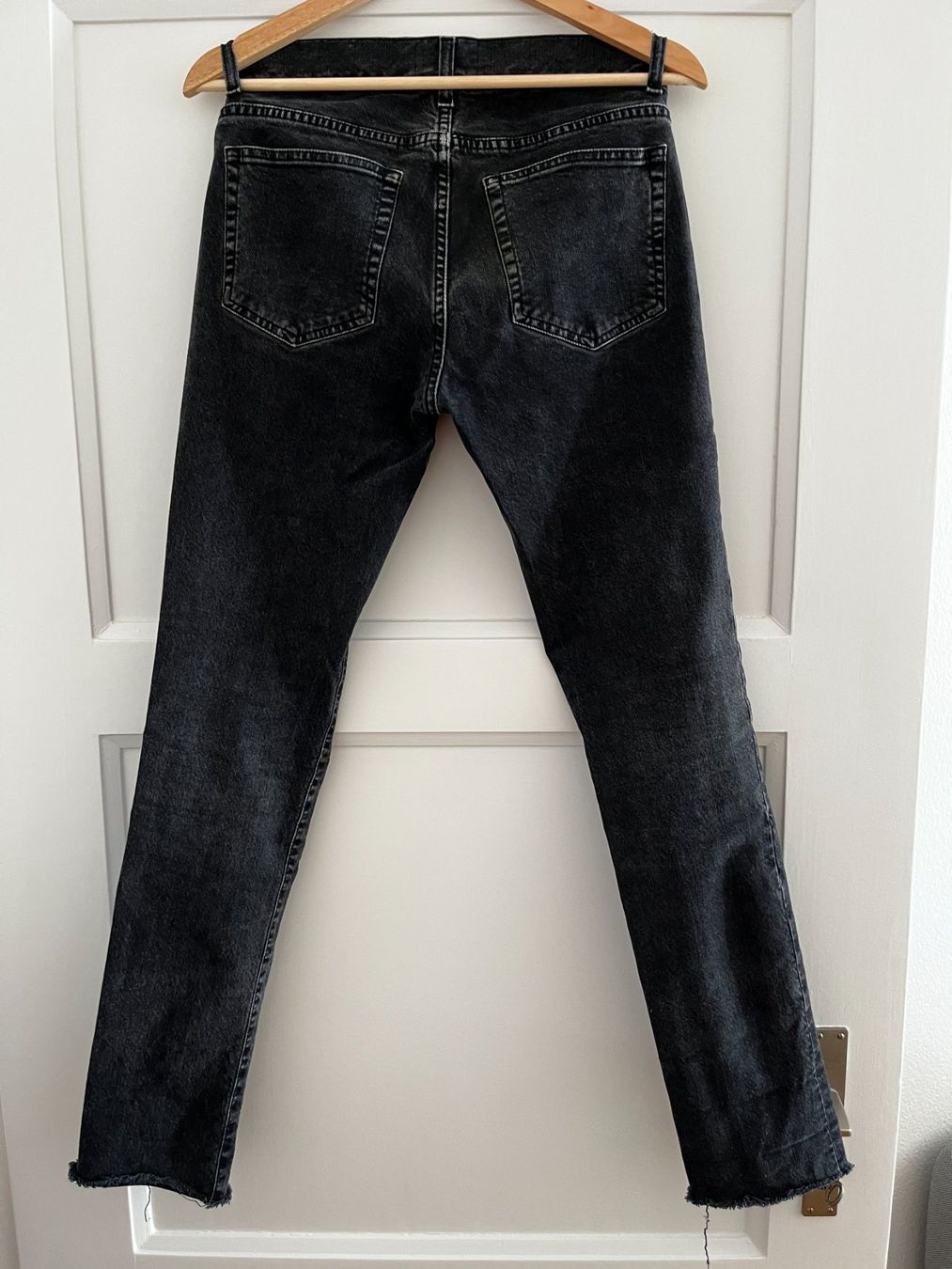 Acne Studios Jeans: ACNE STUDIOS THIN USED NOIR DENIM – D'occasion à Zürich par Ankawhi 2
