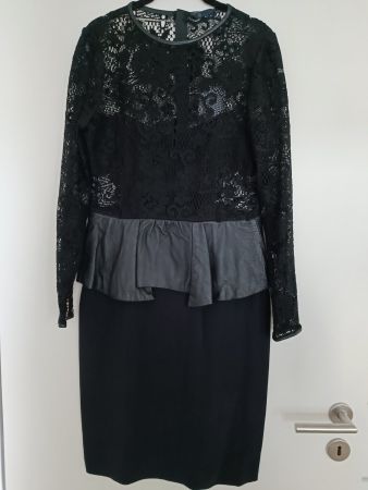 Atemberaubendes schwarzes Kleid von Zara Studio neu! Größe L