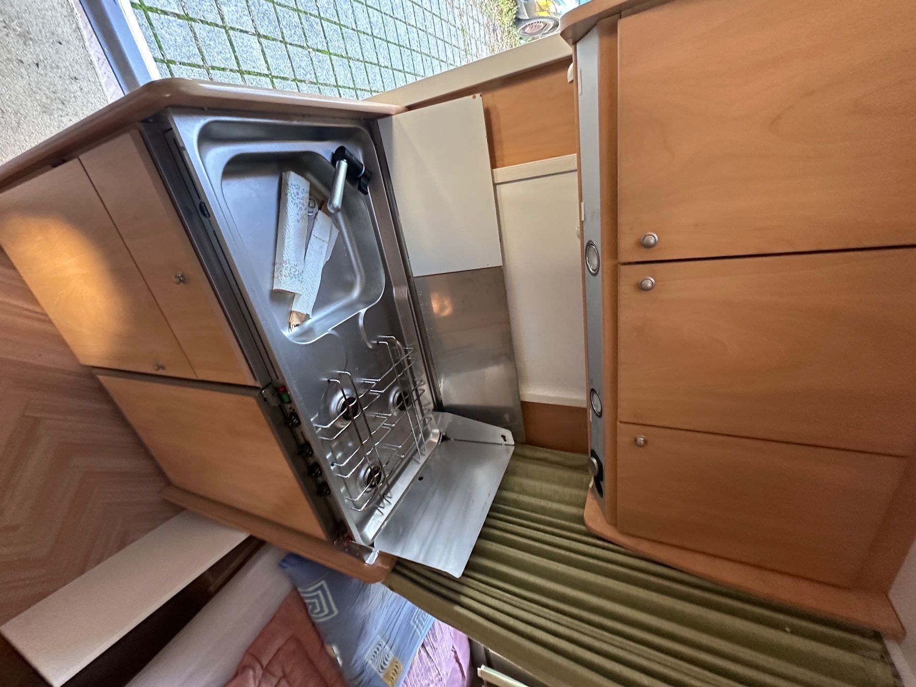 Bürstner Véhicules de camping: Bürstner Ventana 480 TK - ab 100.- – D'occasion à Otelfingen par inf_2rkm 7