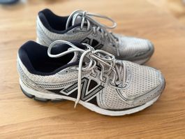 New Balance Sneaker Turnschuh 860v2  Schwarz Silber