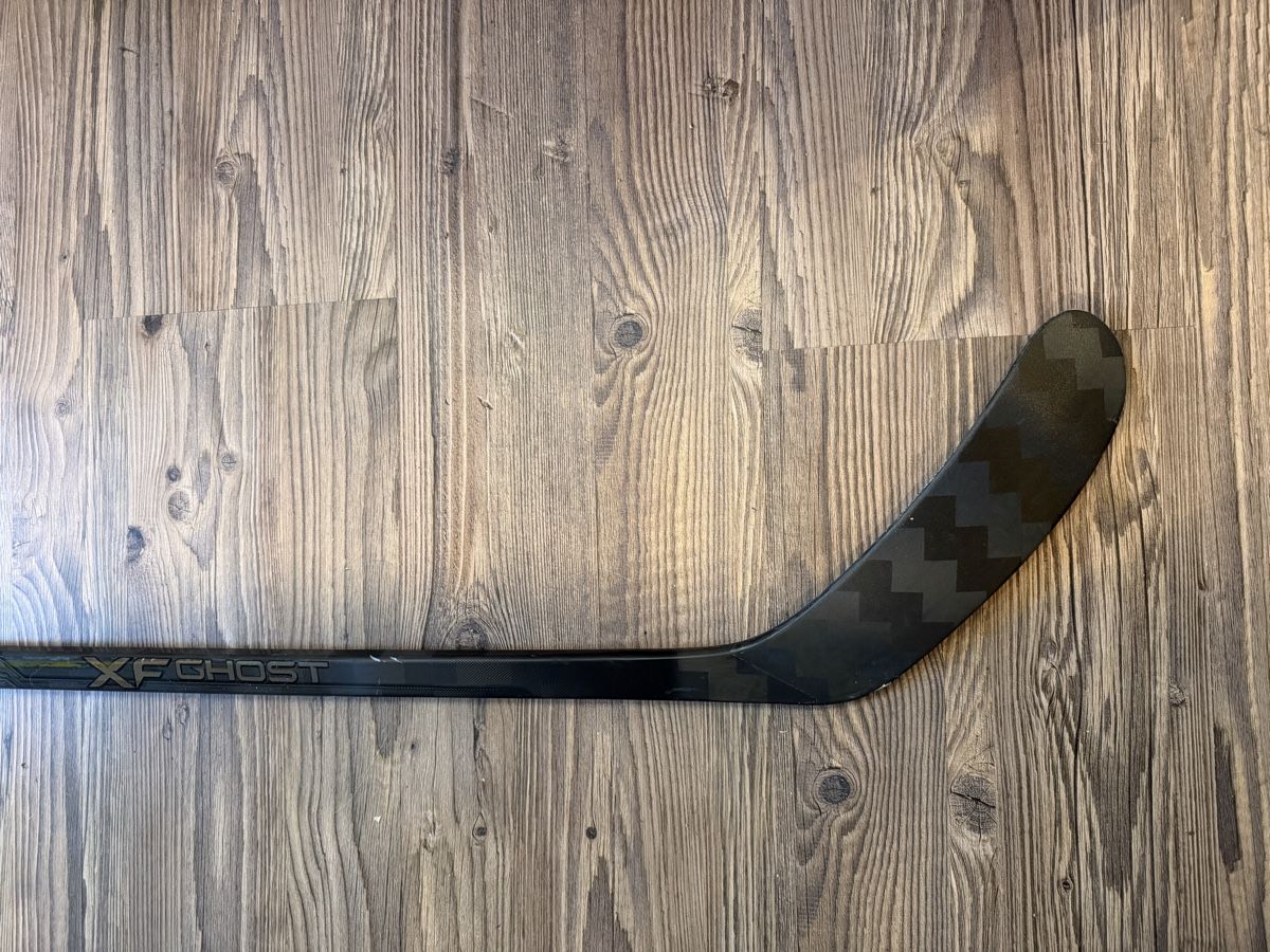 Ccm Bastoni & Pale: CCM XF Ghost, Senior, 75 Flex, P28 1/4 Blade – Usato da Volken venduto da akollerwinti 3