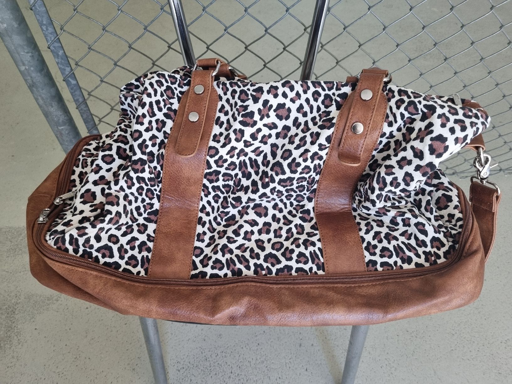 Sacs femmes: Reisetasche – Neuf (Voir description) à Aesch BL par mutti04