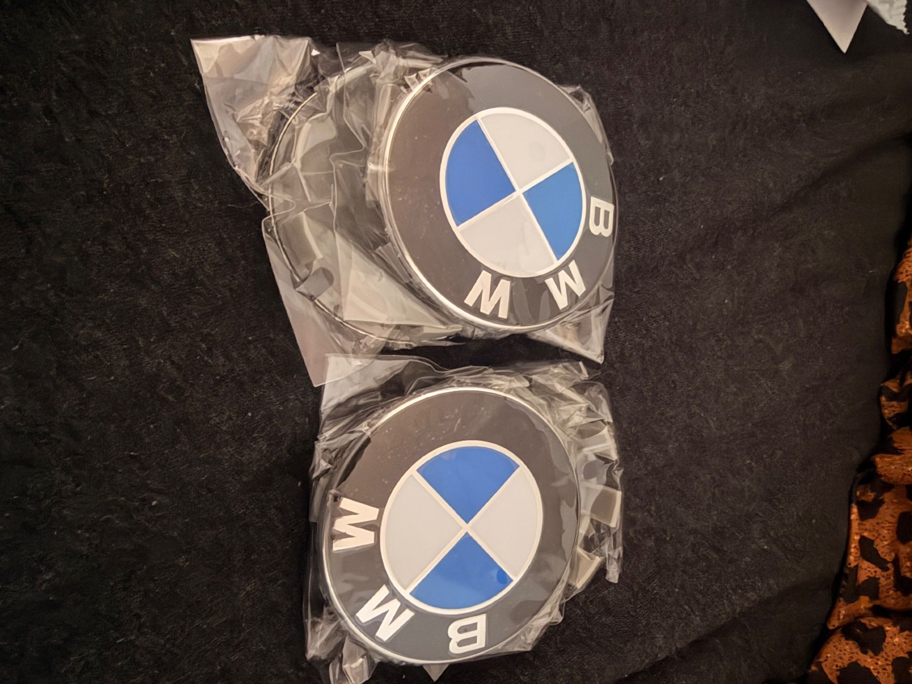 BMW Tutti pezzi di ricambio auto: BMW Radnabenkappen 68mm NEU – Nuovo e nell'imballaggio originale da bülach venduto da Happylion1 2