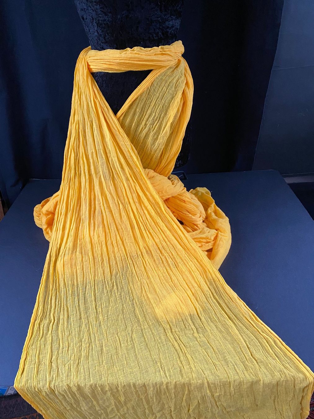 Tessuti: Stoff Baumwolletuch ca. 80 cm. X 10 m. – Usato da Schaffhausen venduto da sparzone 7