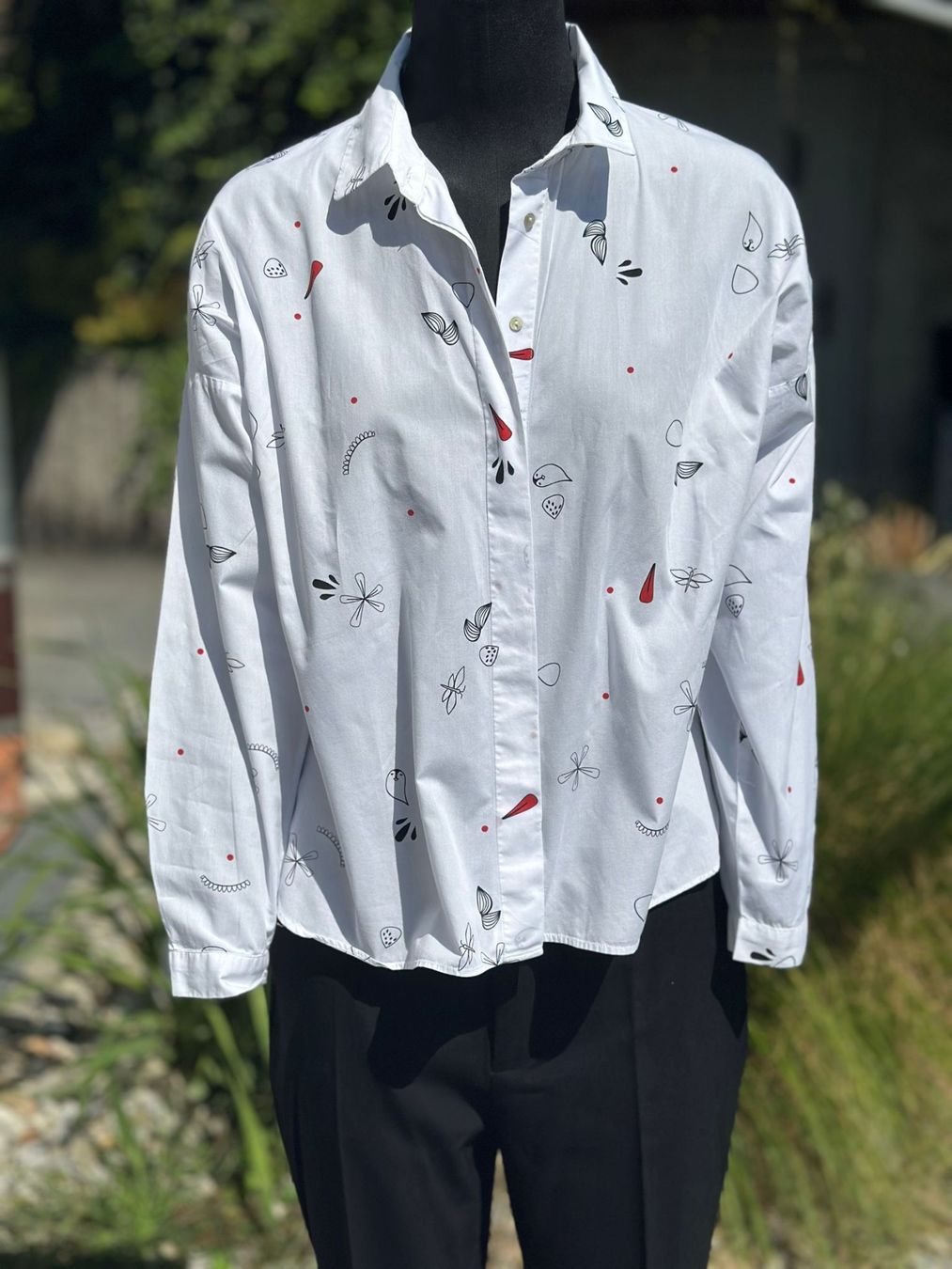 Zara Camicette: Weisse Sommerbluse mit buntem Muster Gr. 38 – Usato da Zufikon venduto da Modestil365 6